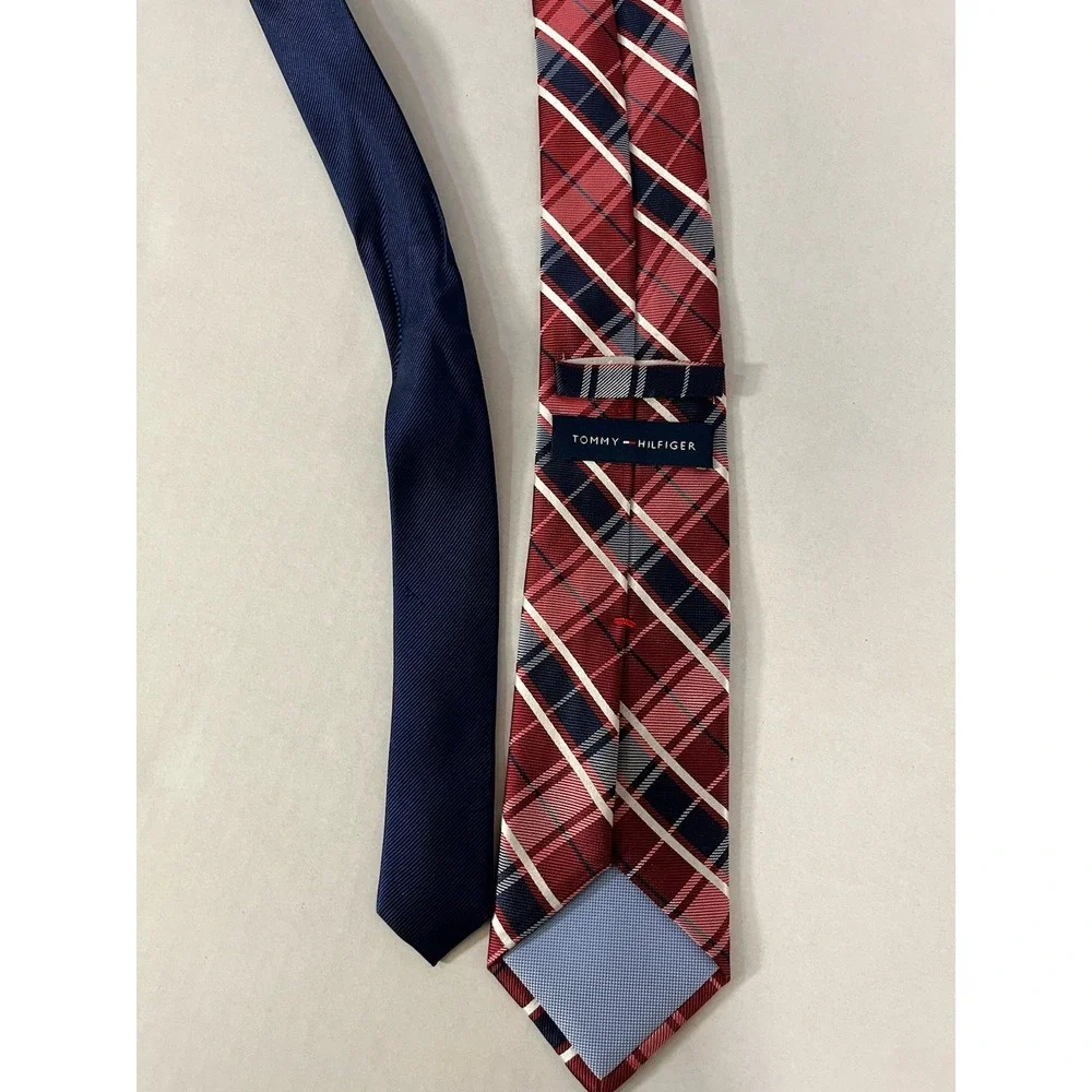 Tommy‎ Hilfiger Men's Necktie Tie Silk Navy Blue Red White Light Blue Stripe